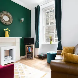Apartment Stockbridge Two Bedroom, Edinburgh